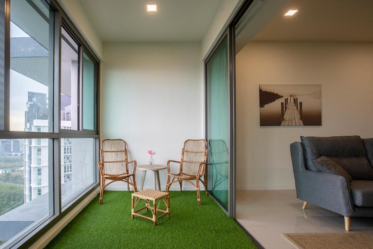 Iskandar Residences 3 Bedroom Nusajaya  Exterior photo