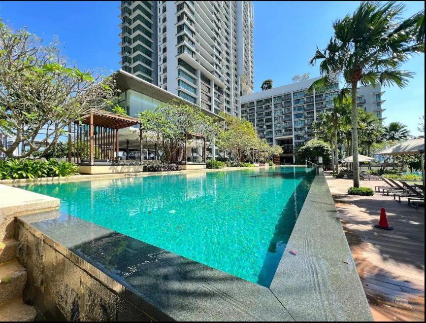 Iskandar Residences 3 Bedroom Nusajaya  Exterior photo