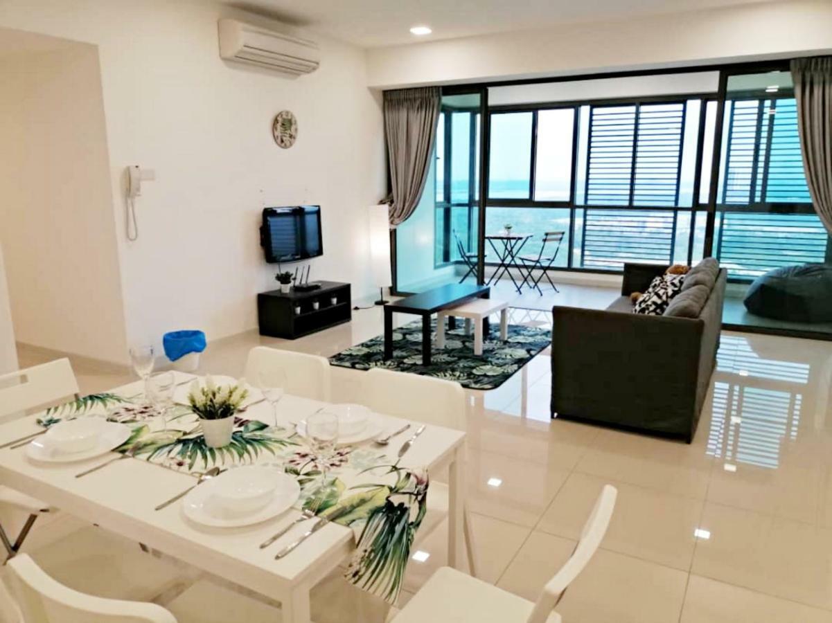 Iskandar Residences 3 Bedroom Nusajaya  Exterior photo